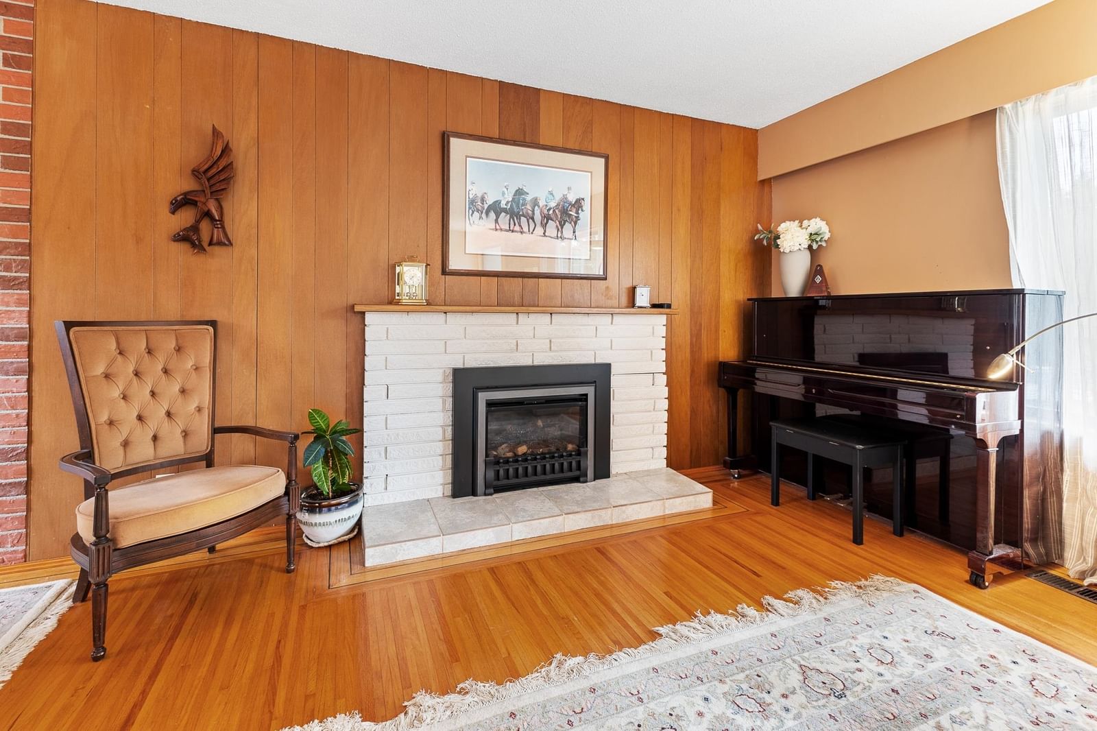 Listing Image 9