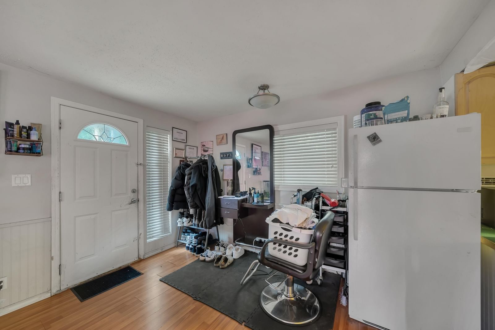 Listing Image 27