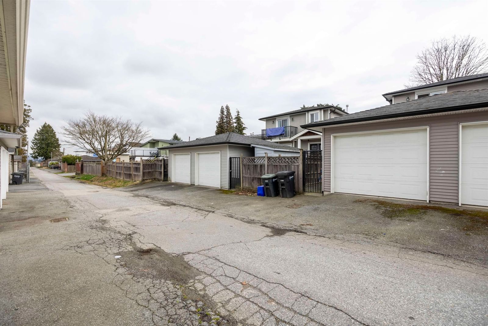 Listing Image 16