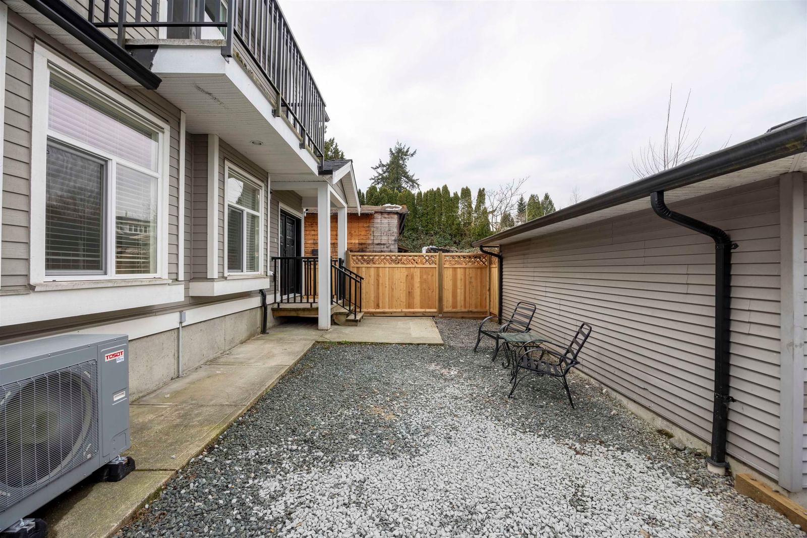 Listing Image 8
