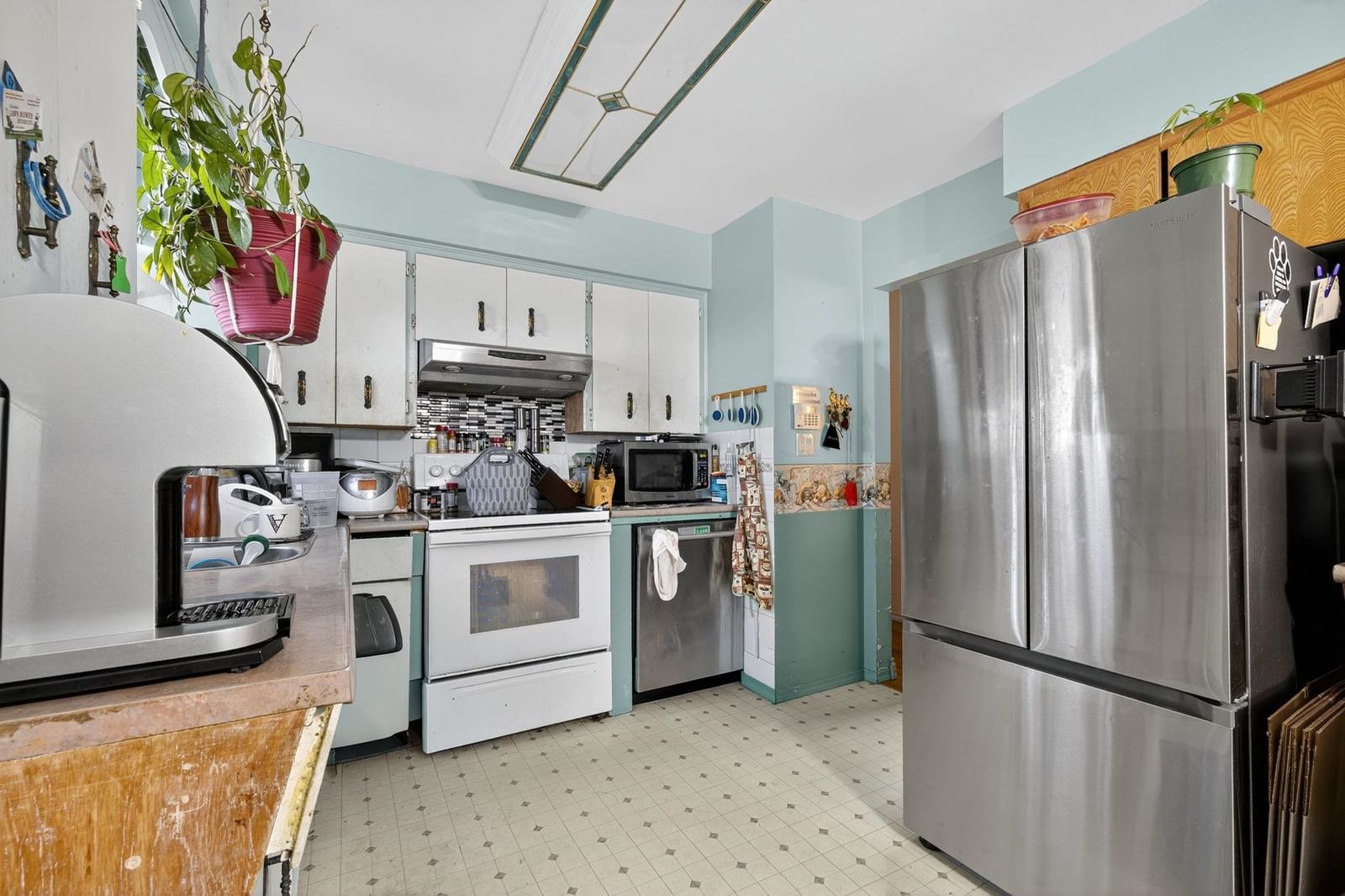 Listing Image 10