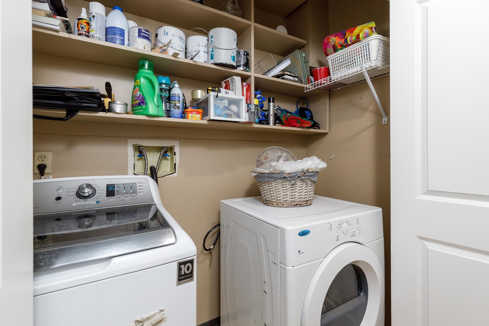 Listing Image 10