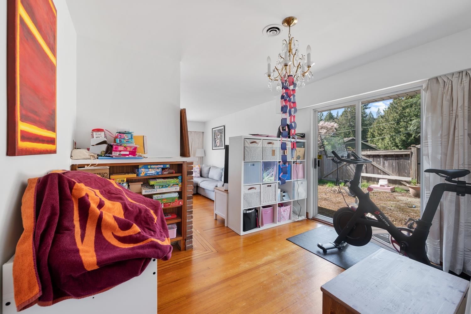 Listing Image 13