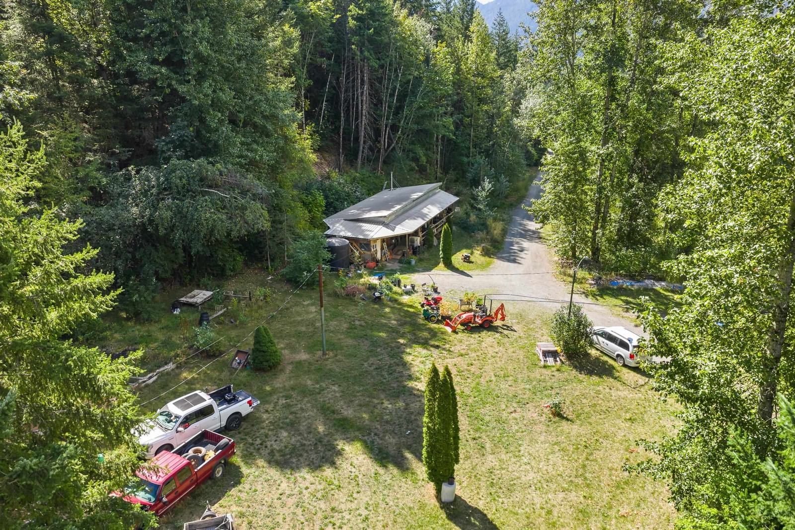Listing Image 5