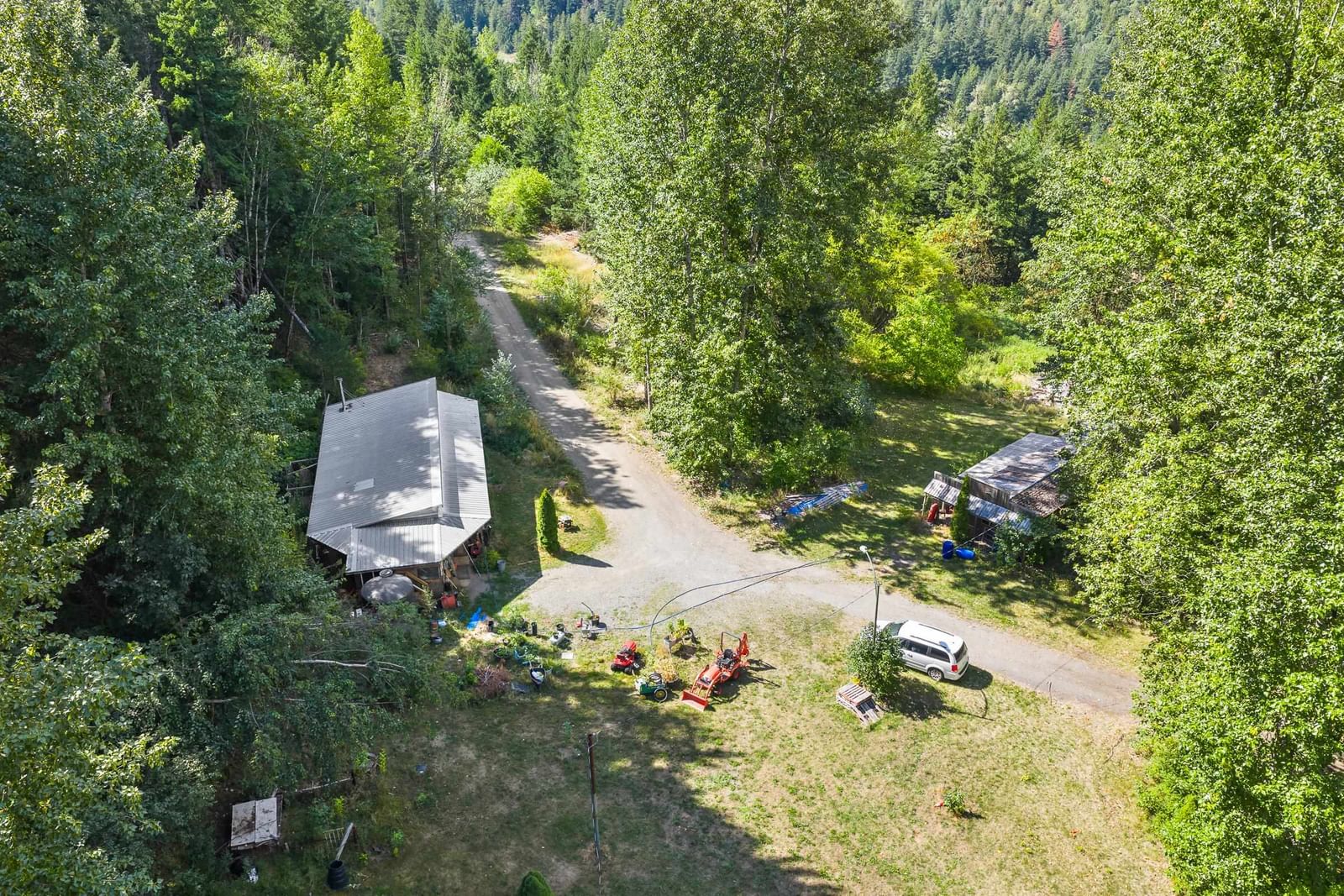 Listing Image 6