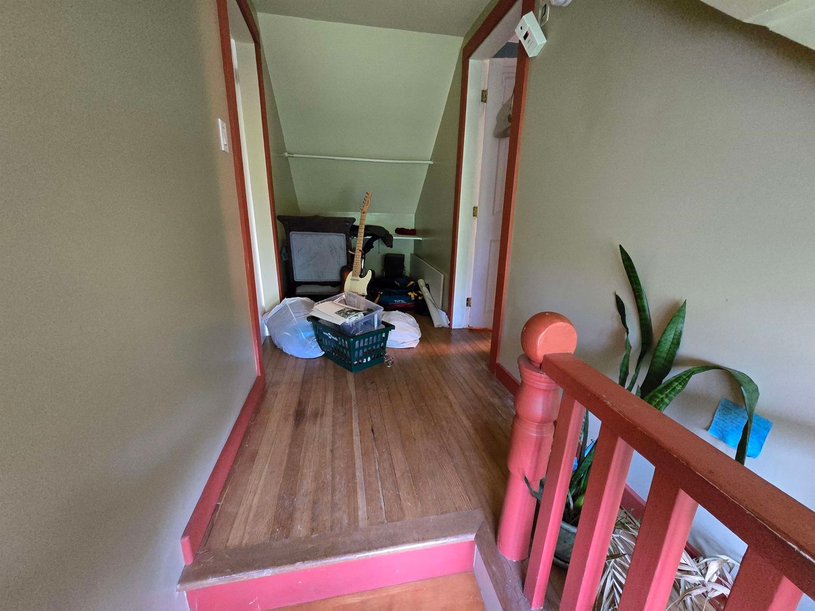 Listing Image 8