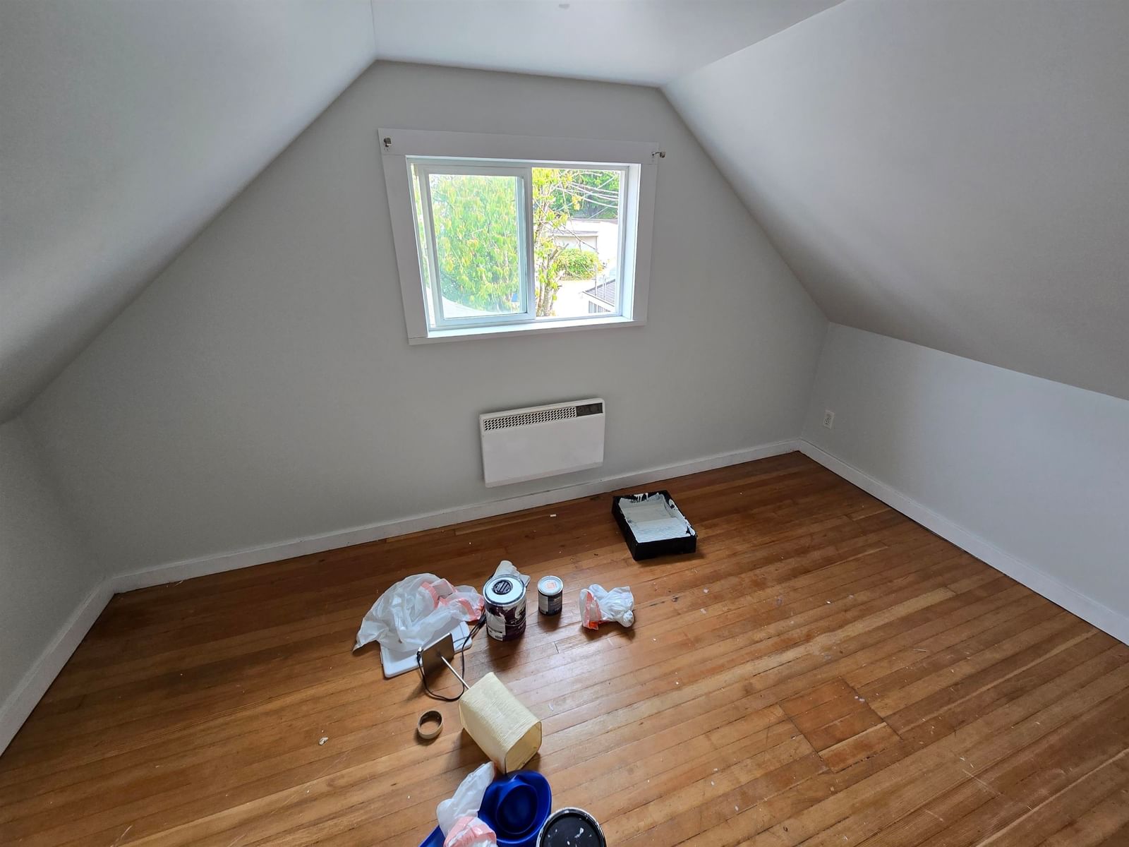 Listing Image 9