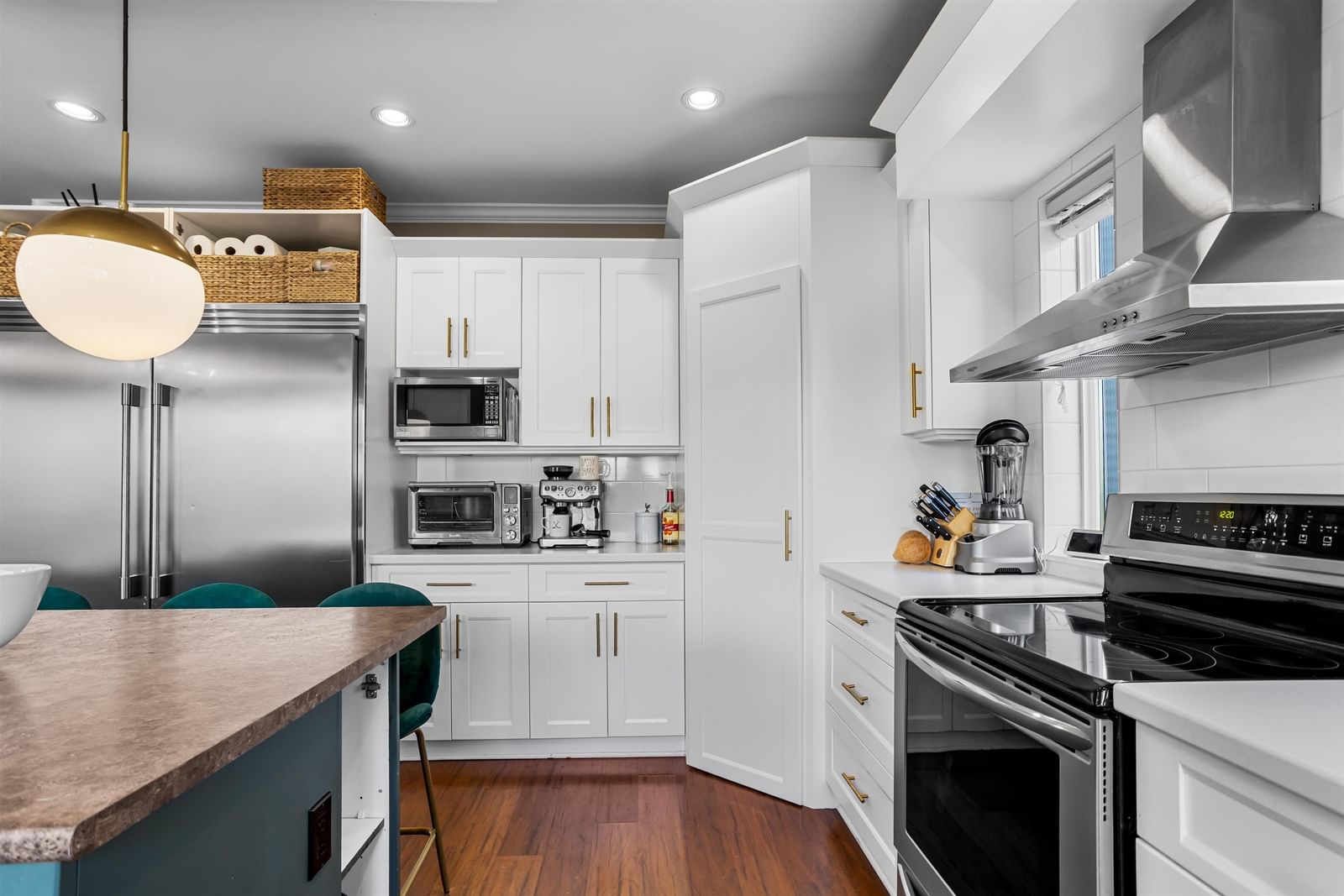 Listing Image 10