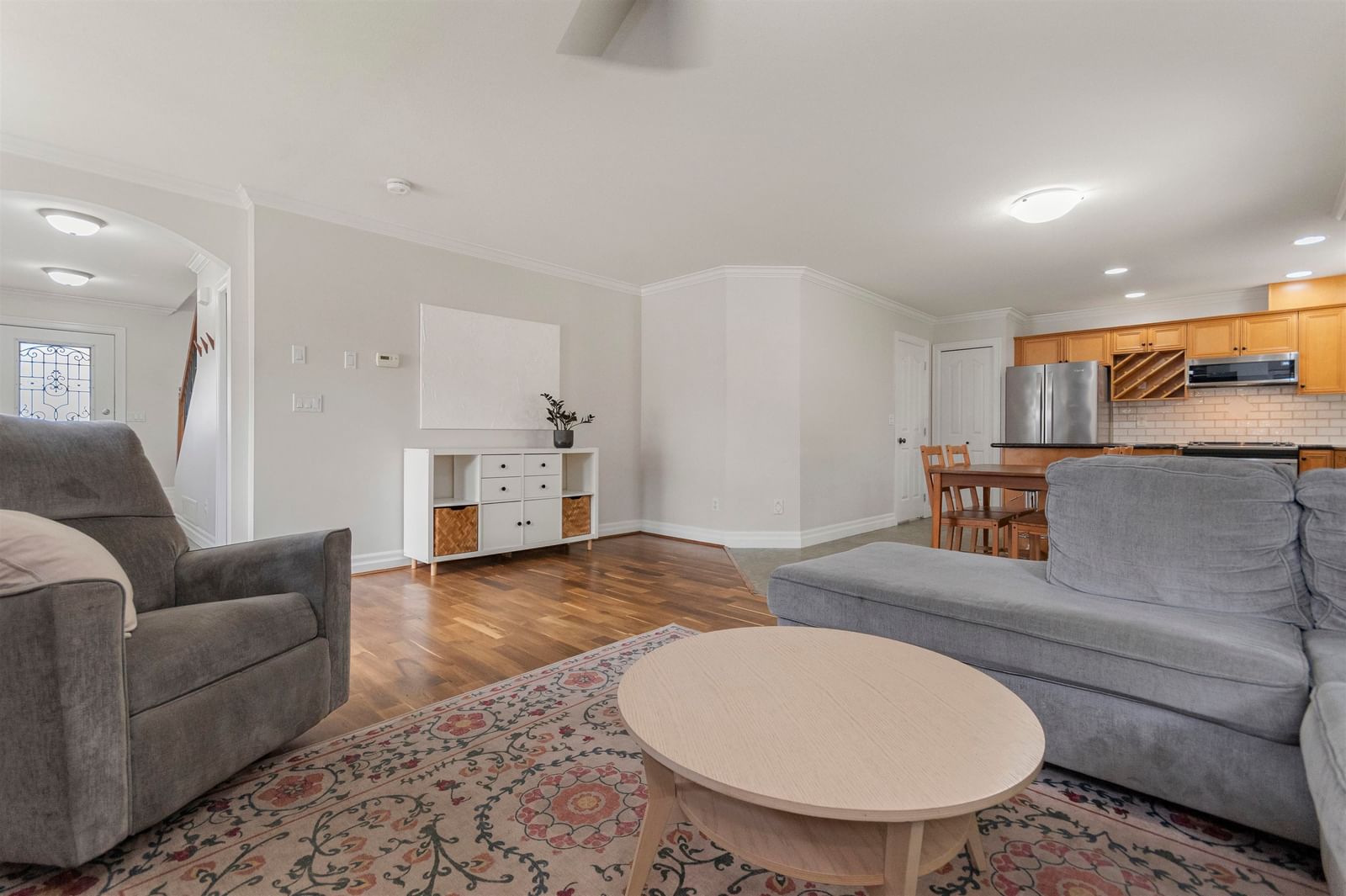 Listing Image 23