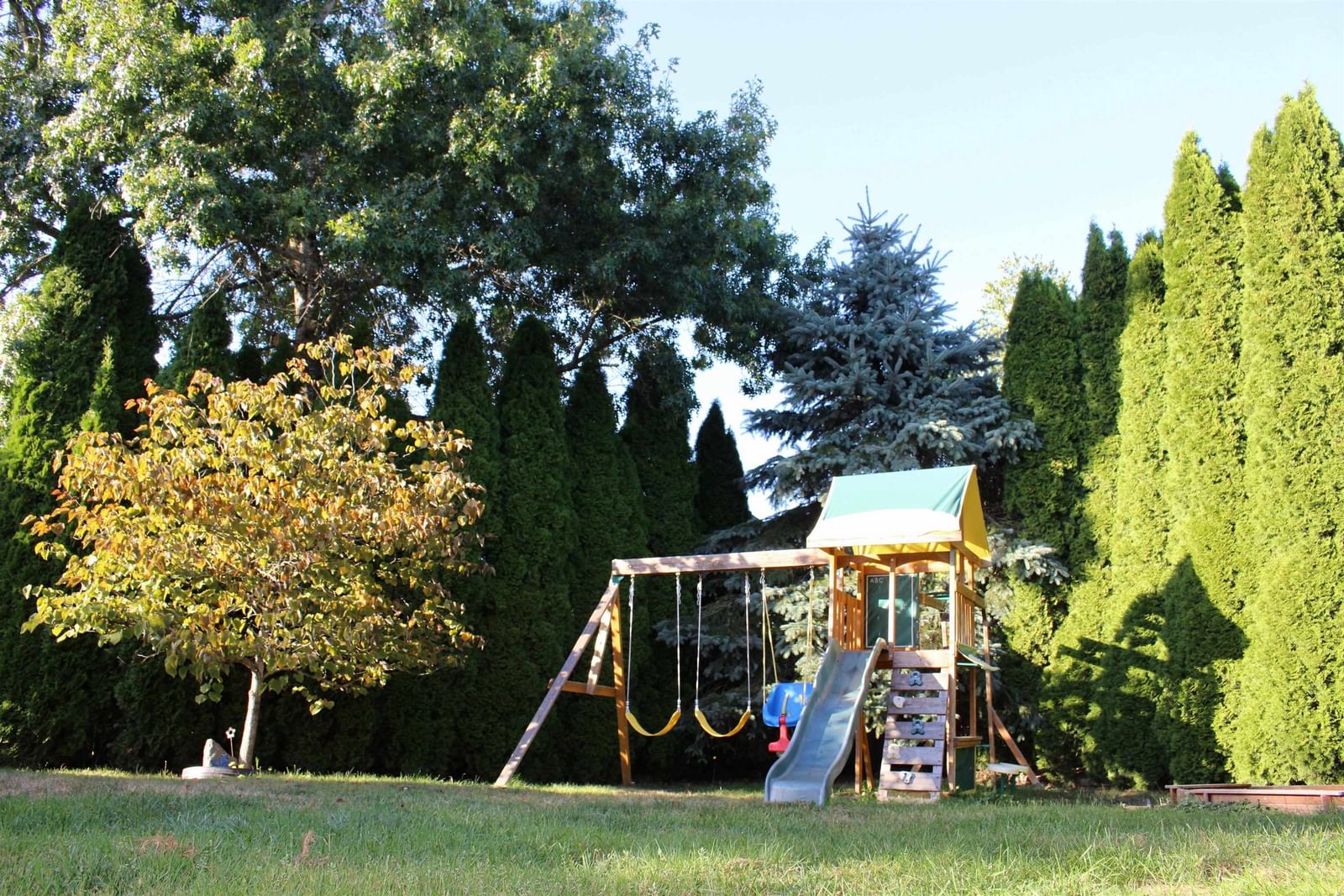 Listing Image 16