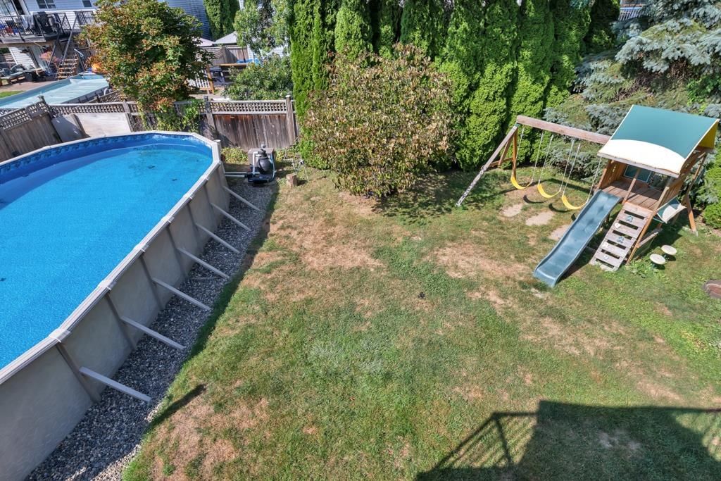 Listing Image 17