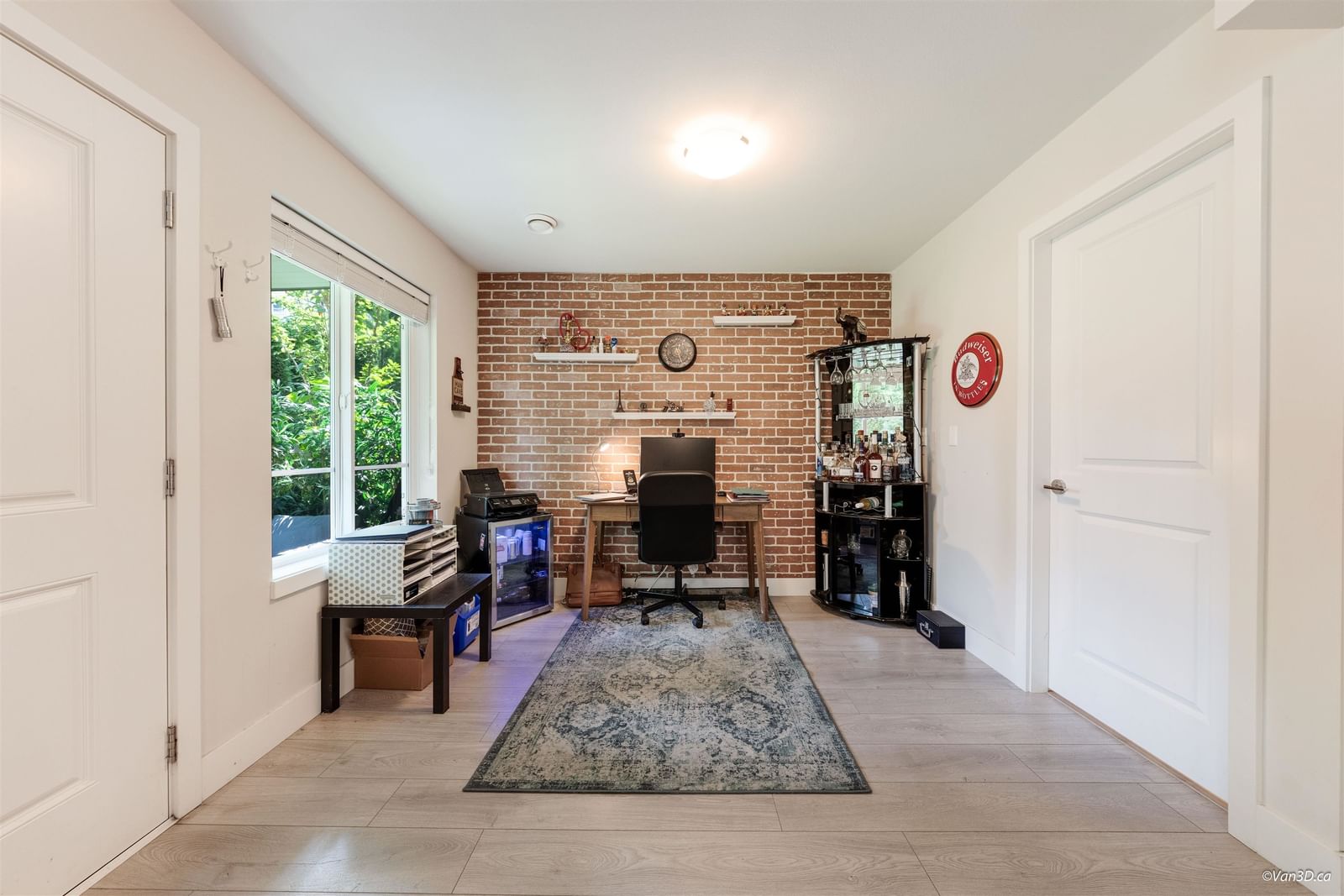 Listing Image 16