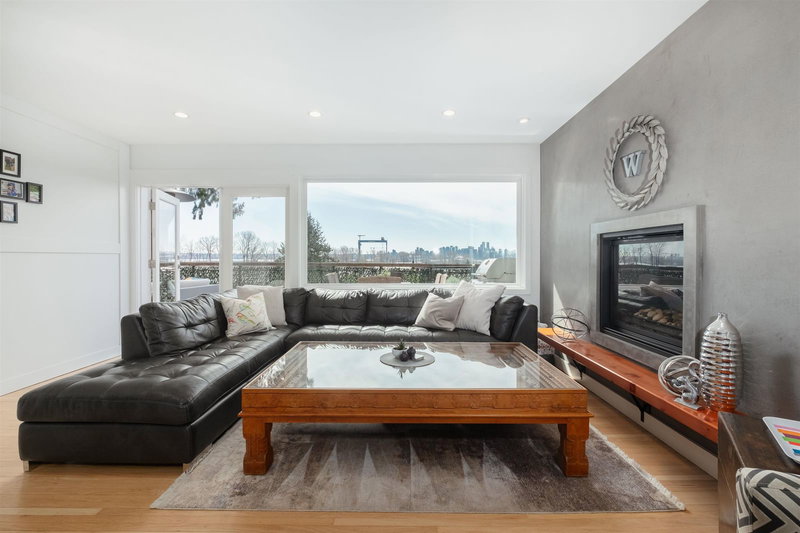 1095 Keith Road, North Vancouver, V7P 1Y6 | Image 3