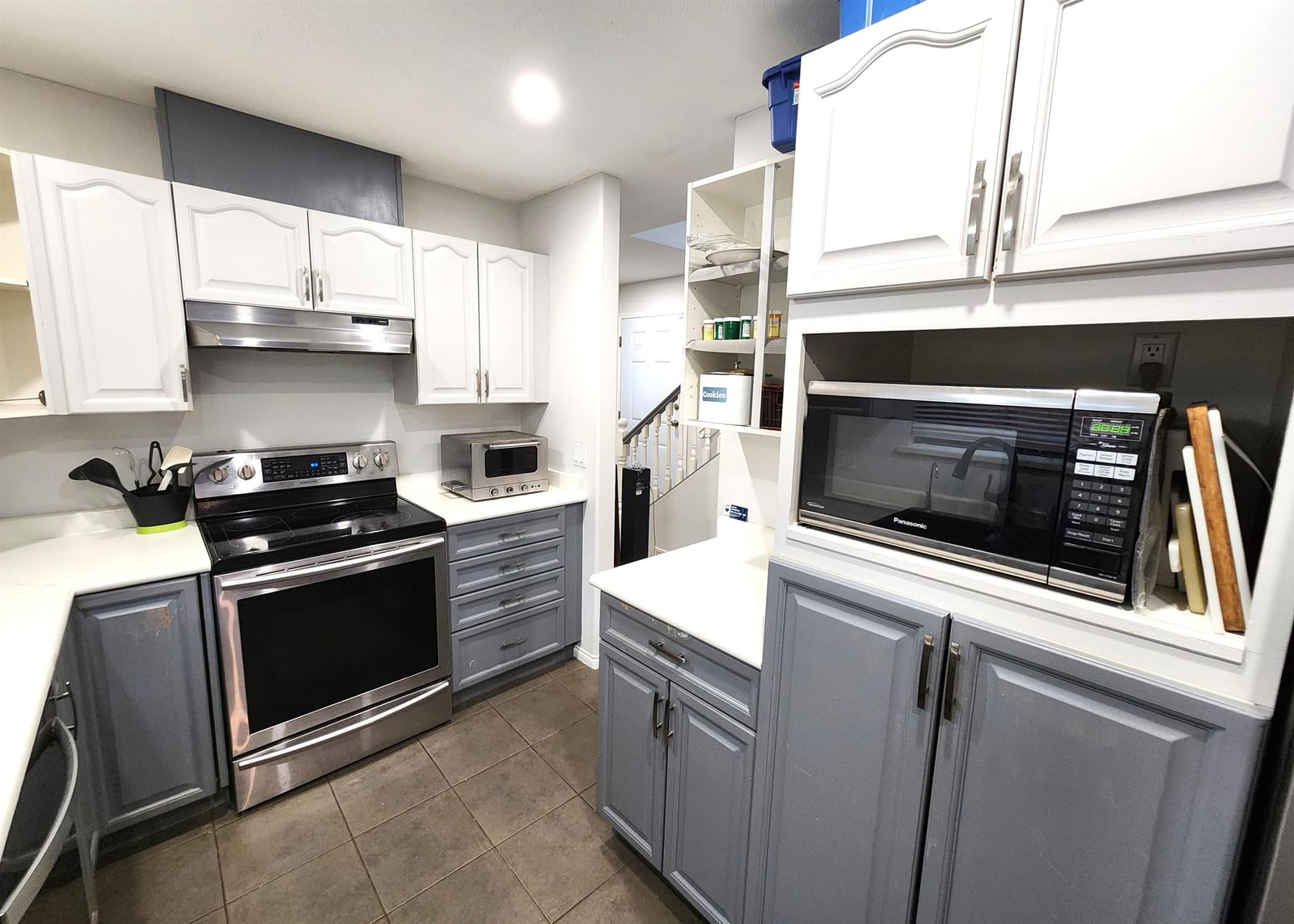 Listing Image 8