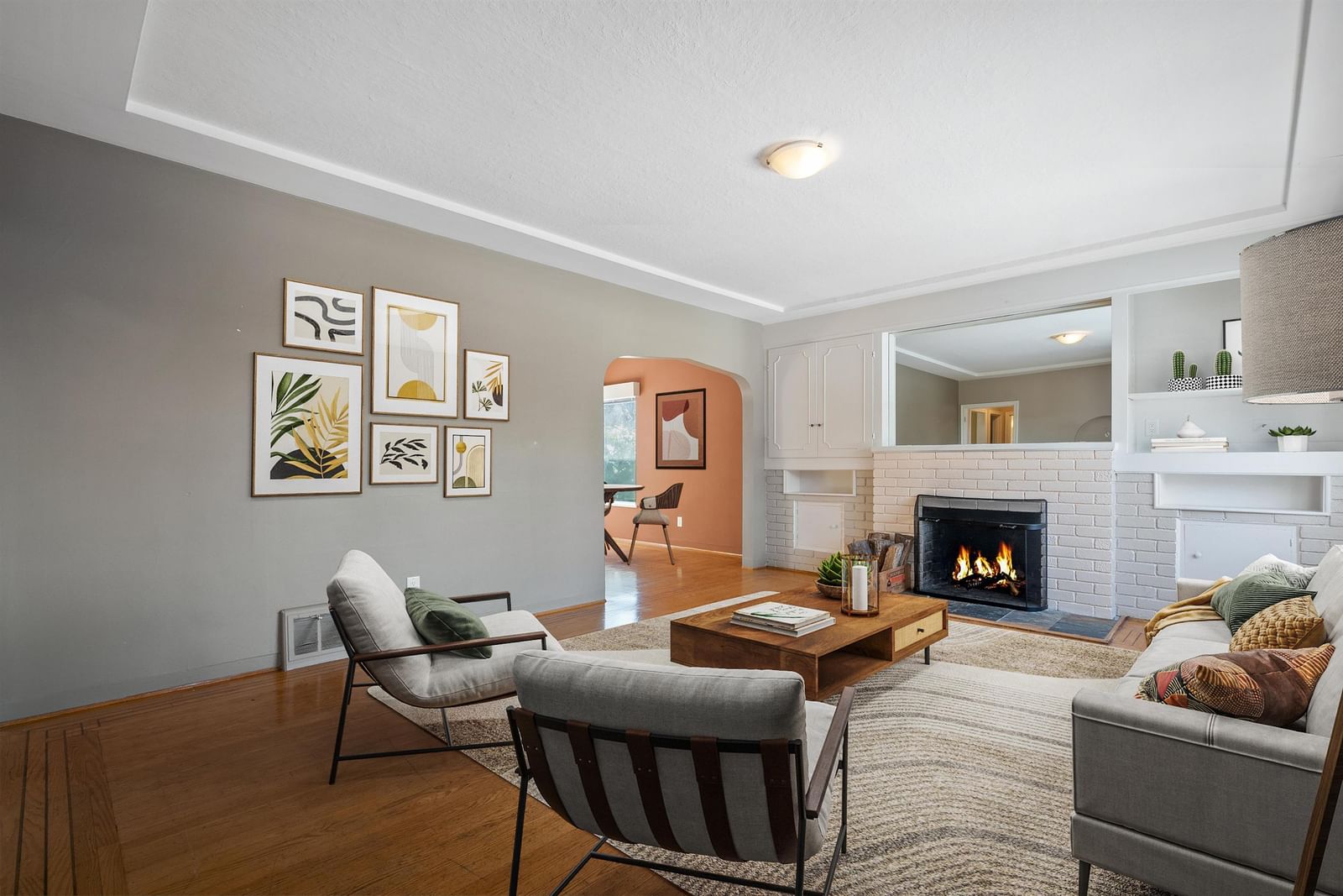 Listing Image 11