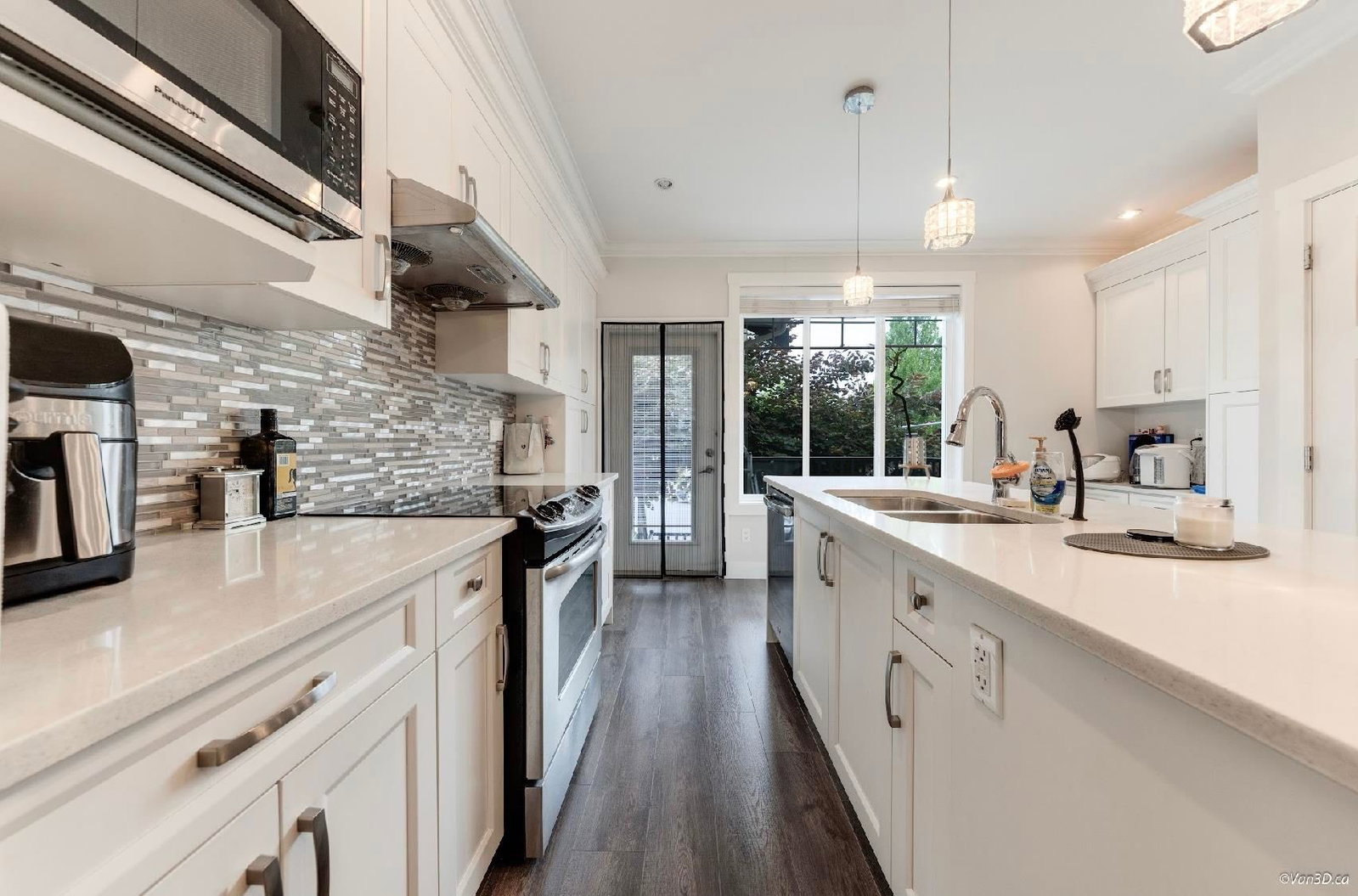 Listing Image 9