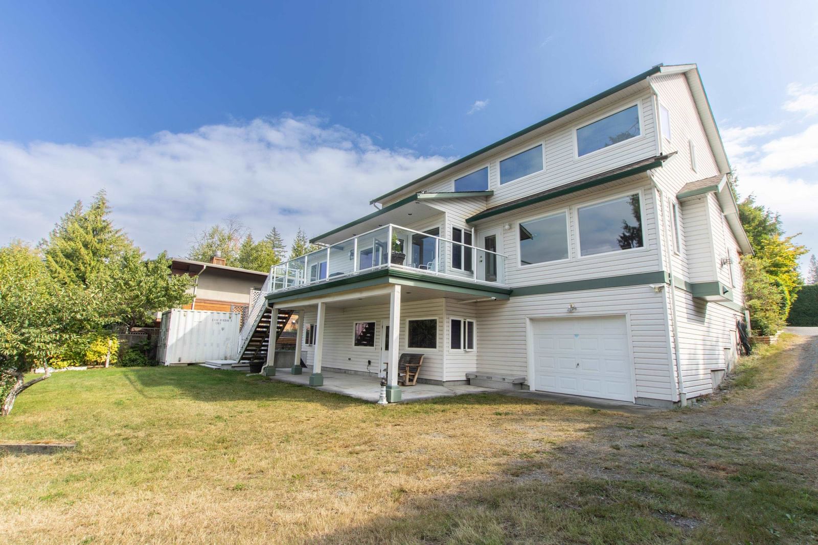 Listing Image 6