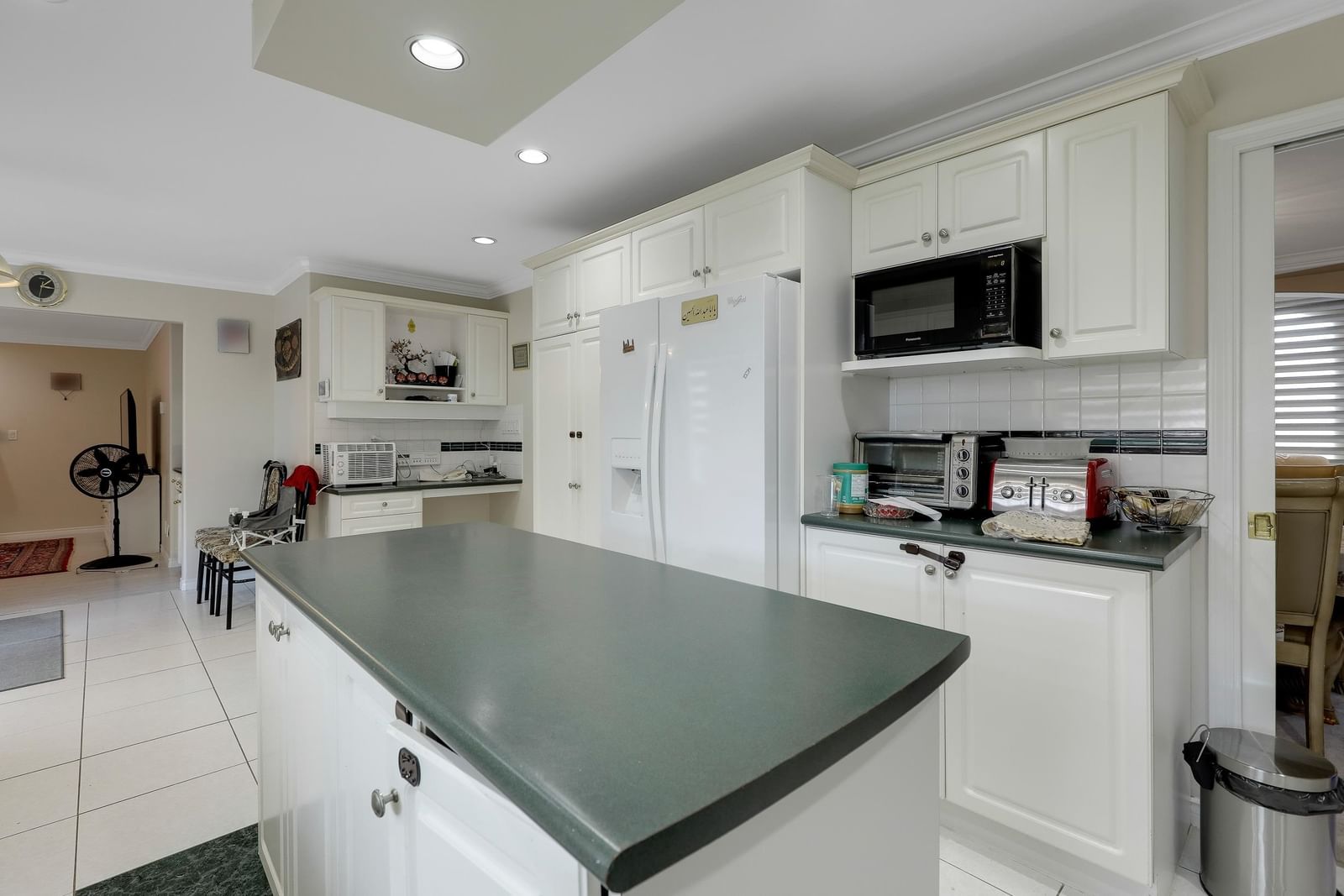 Listing Image 17