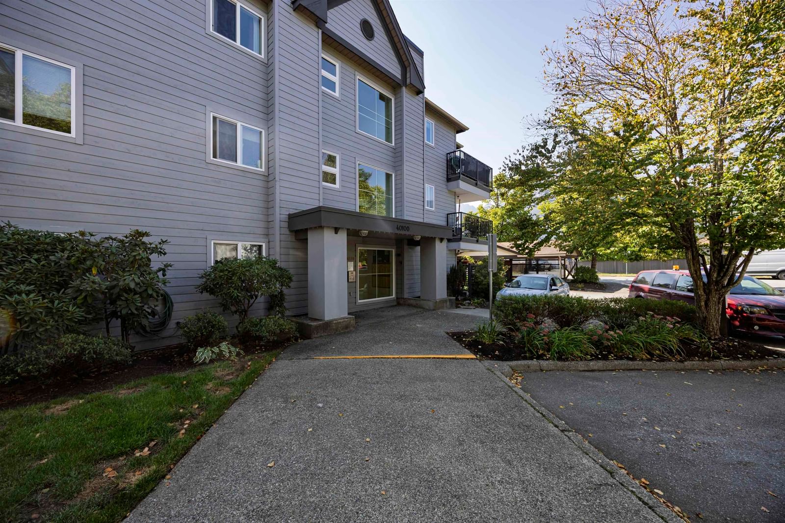 Listing Image 15