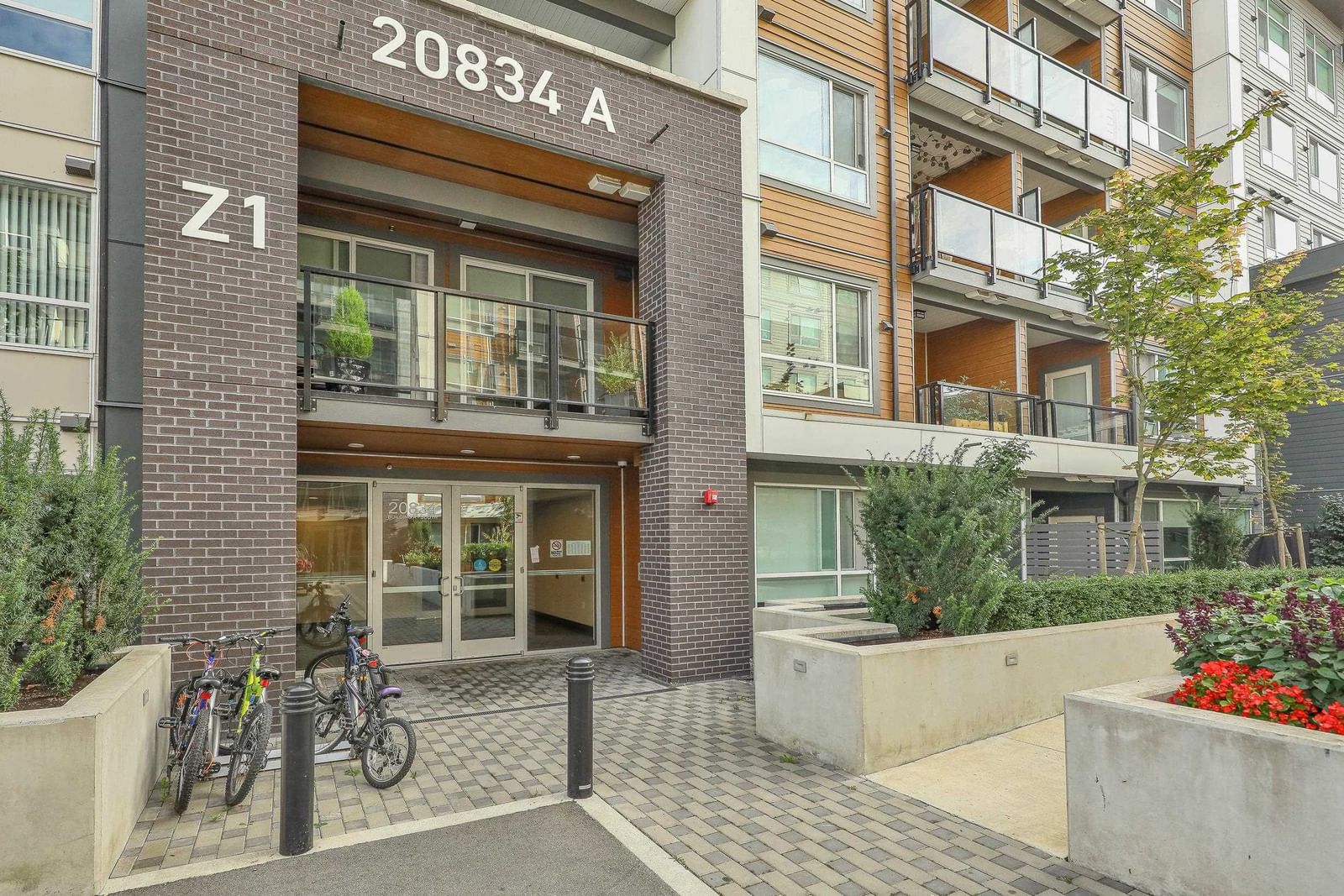 Listing Image 1