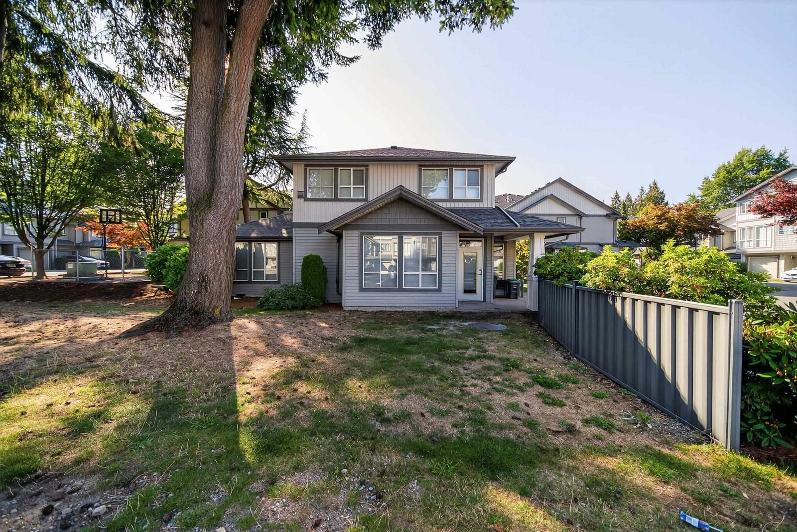 Listing Image 19