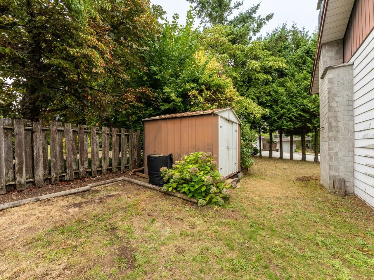 Listing Image 24