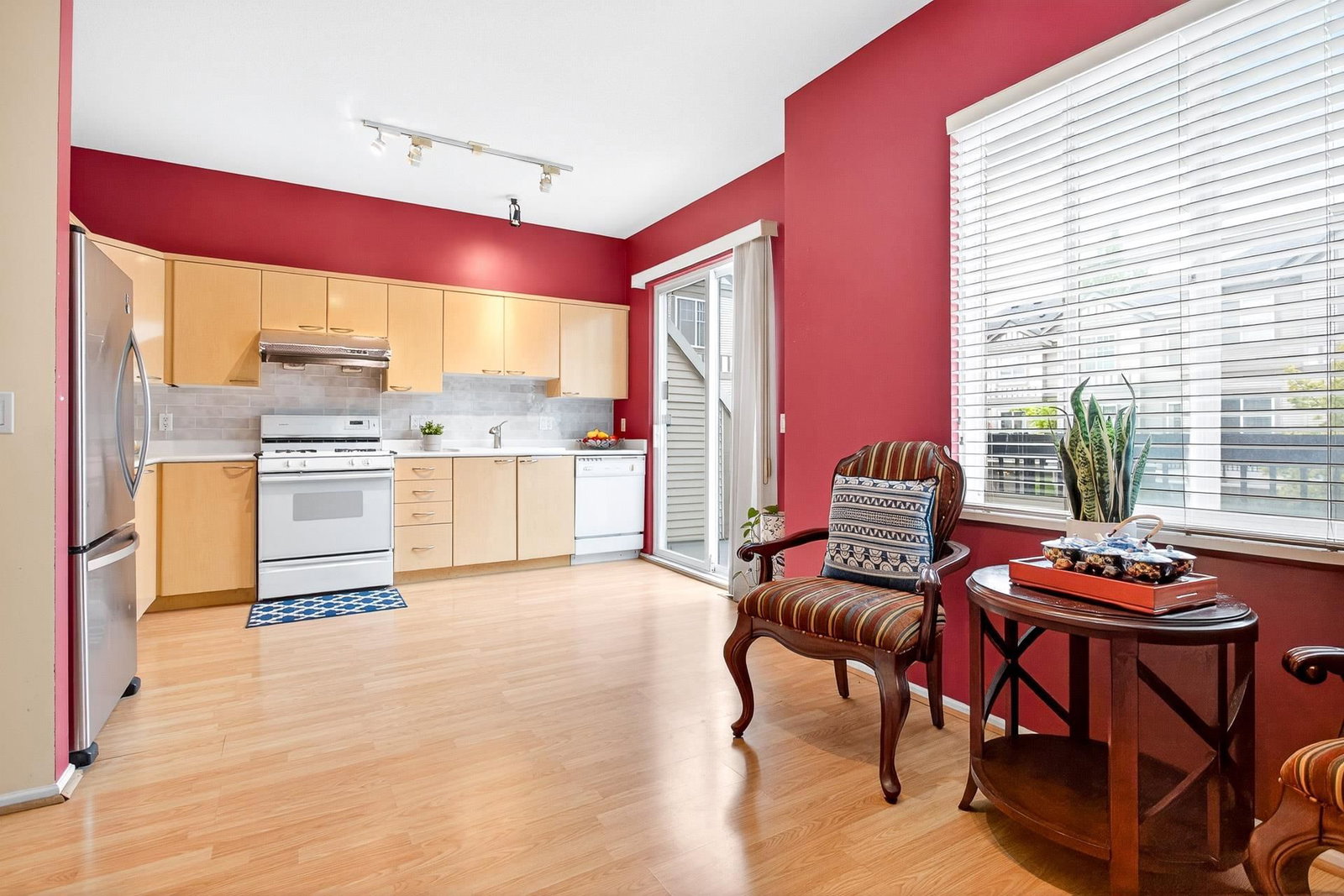 Listing Image 13