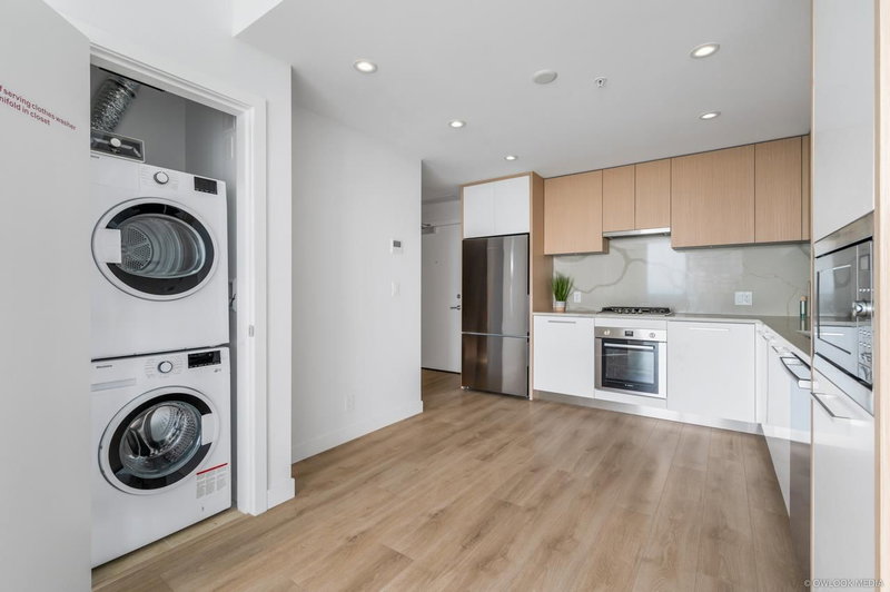 2607 - 567 Clarke Road, Coquitlam, V3J 0K7 | Image 3