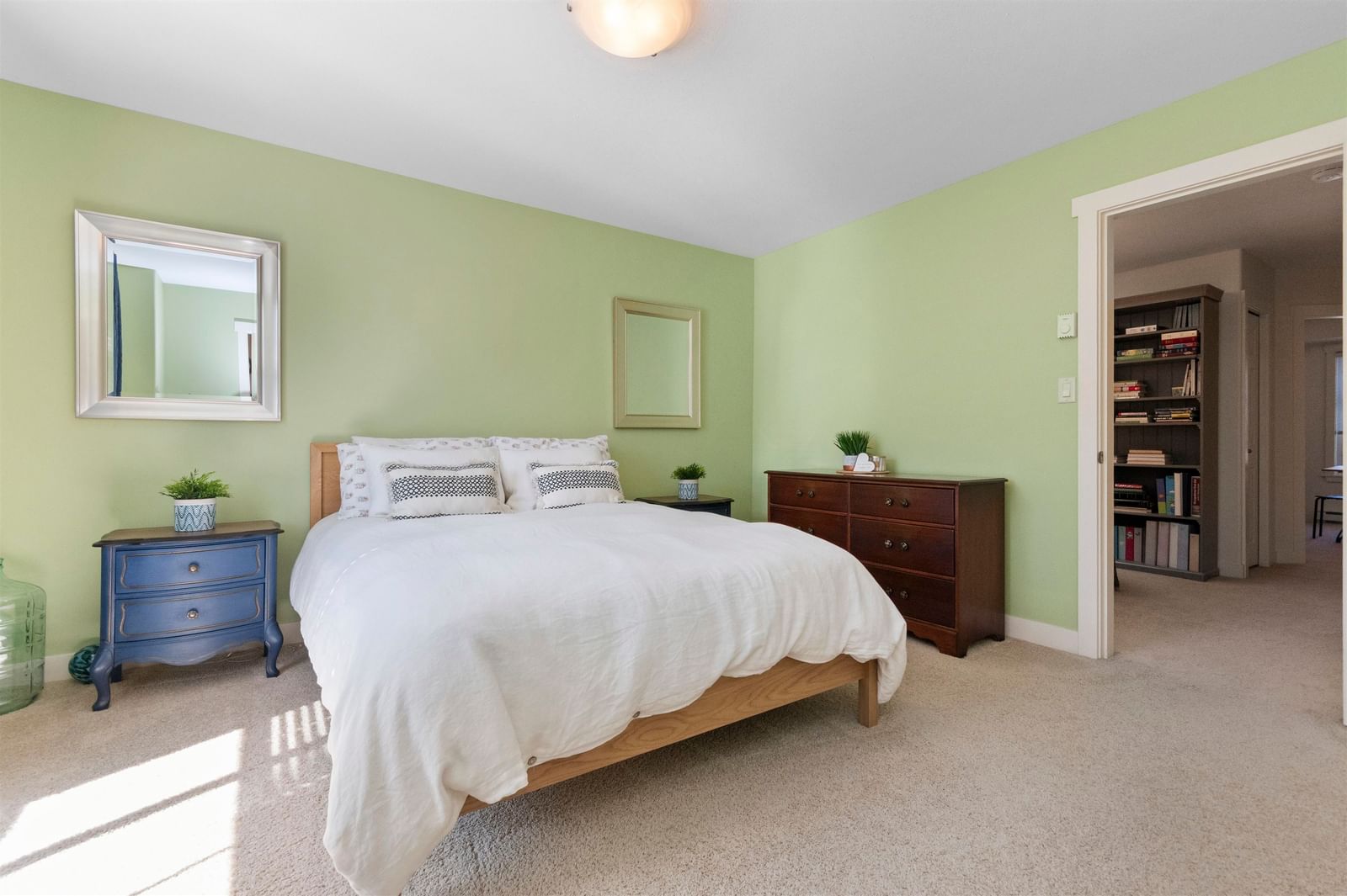 Listing Image 19