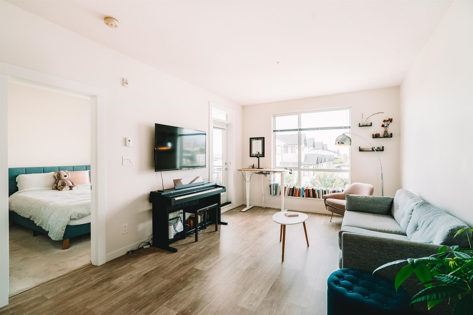 Listing Image 10