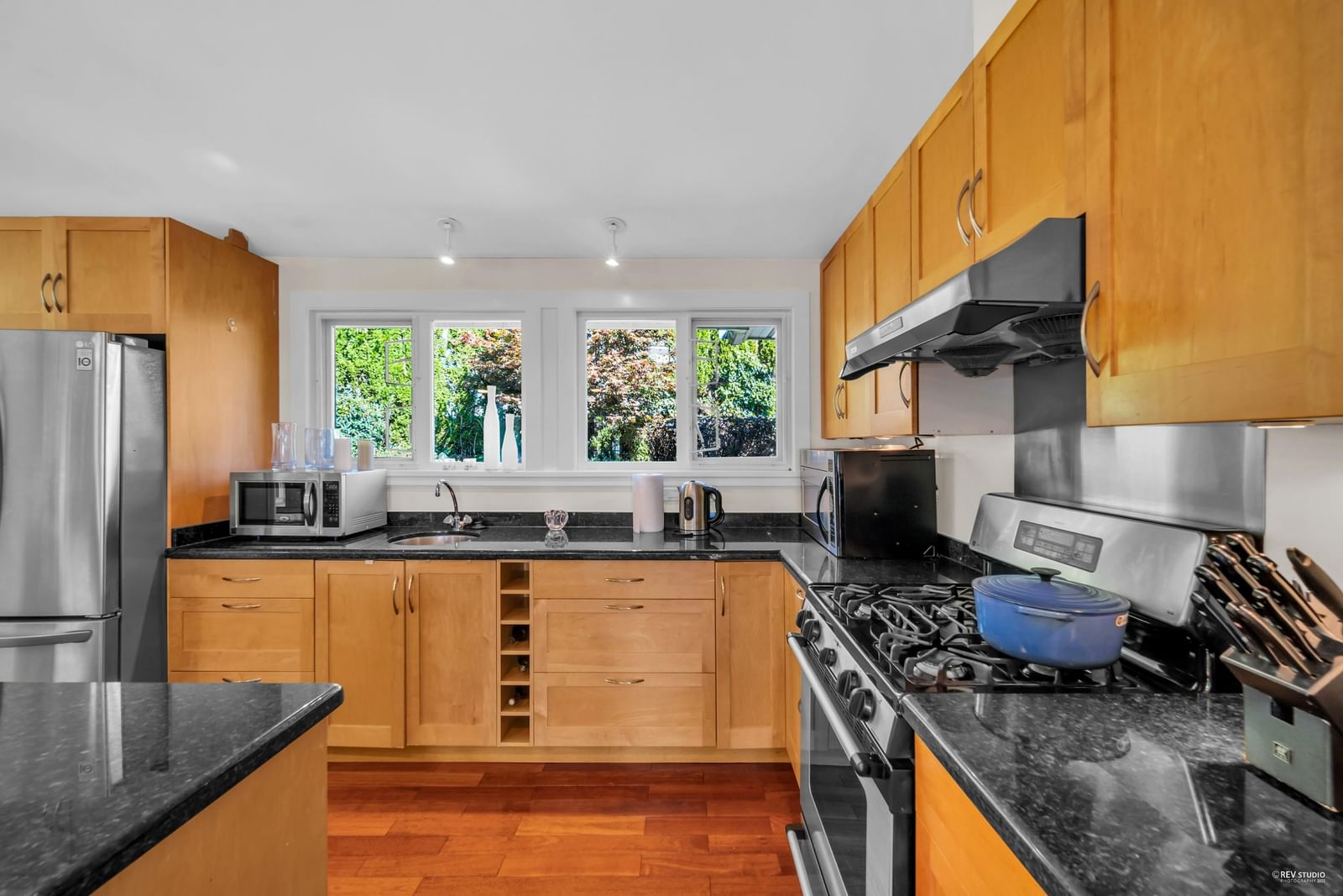 Listing Image 14