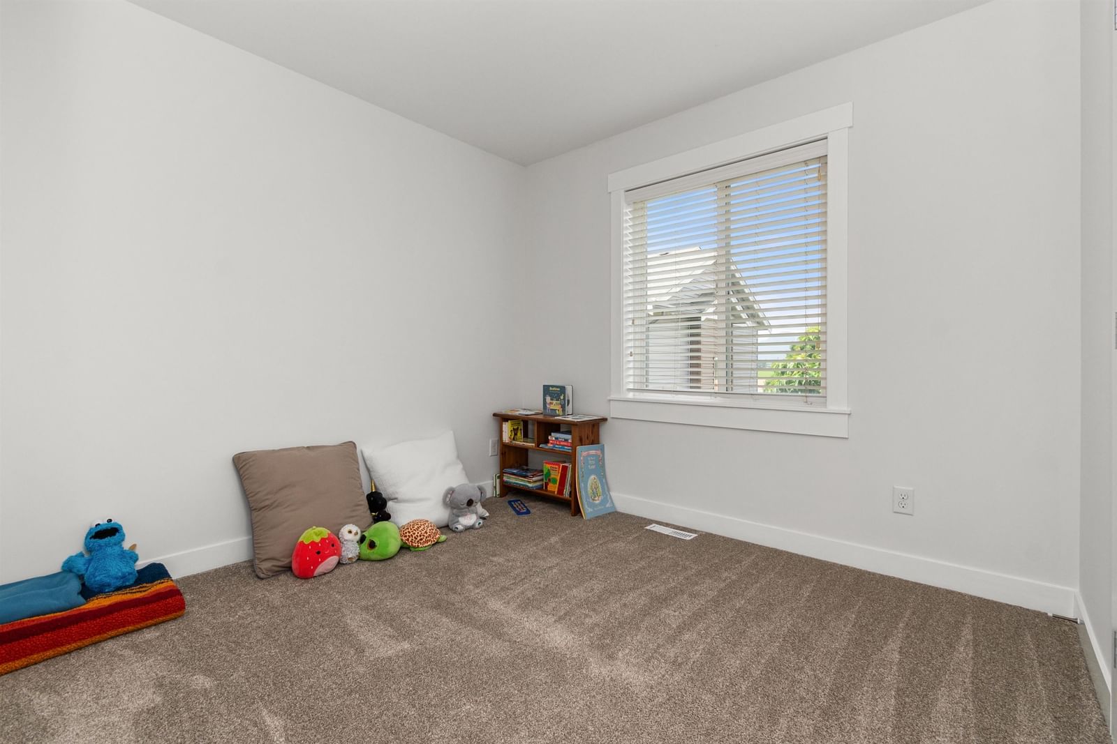 Listing Image 30