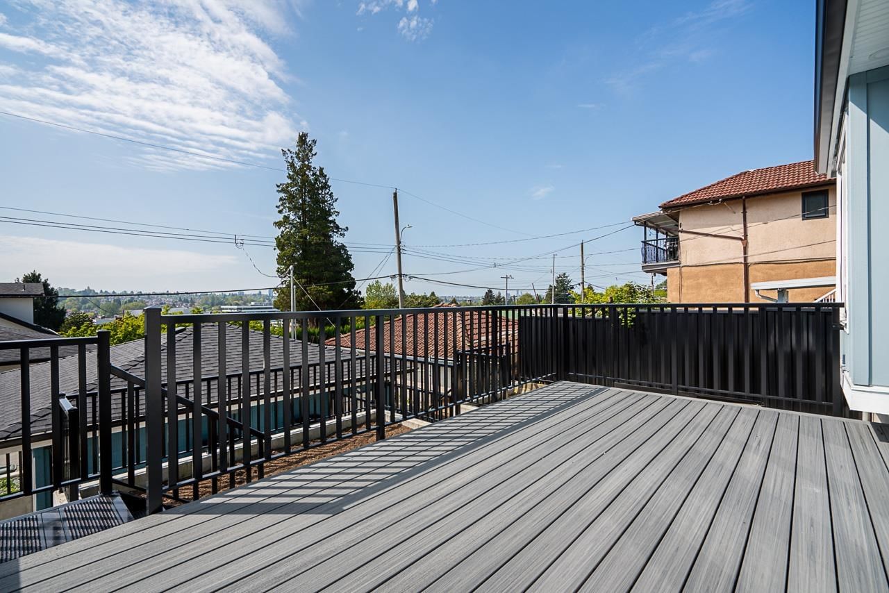 Listing Image 19