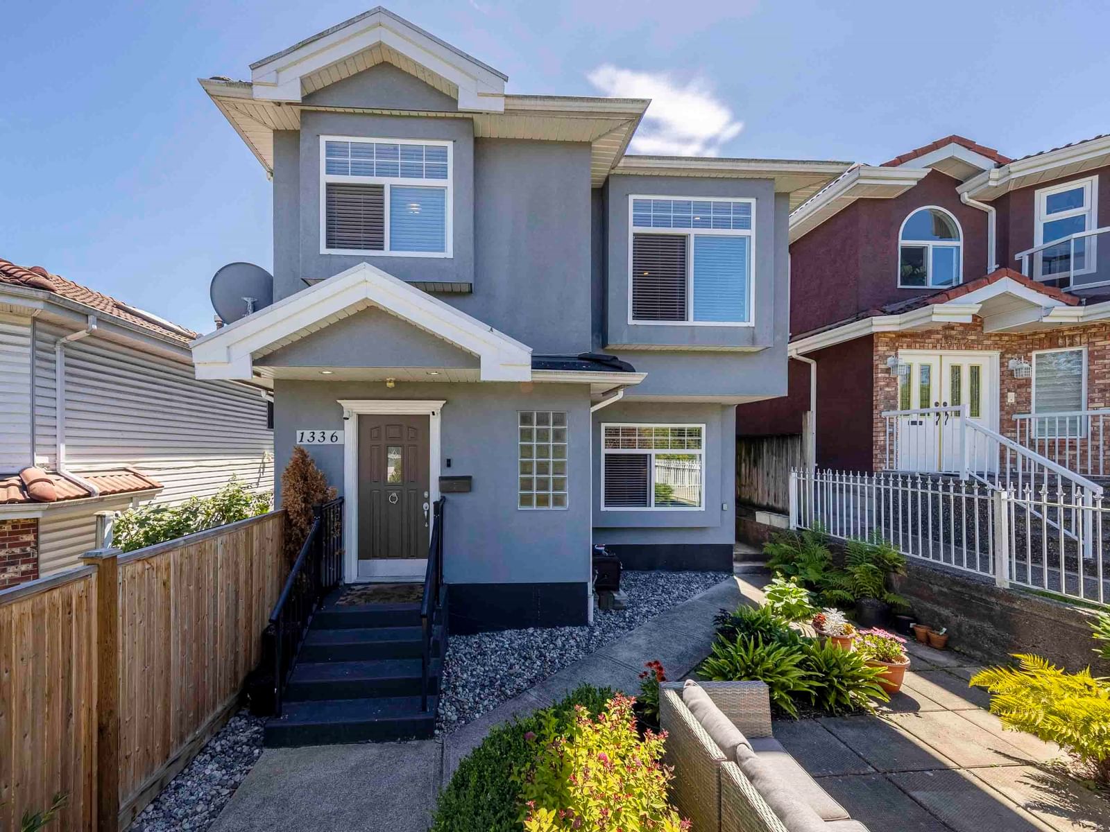 Listing Image 1