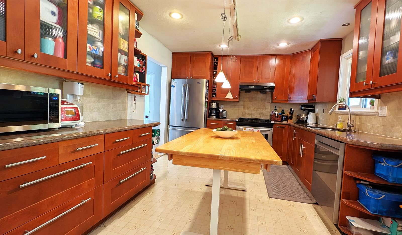 Listing Image 10