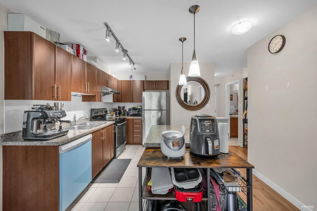 303 - 1178 Heffley Crescent