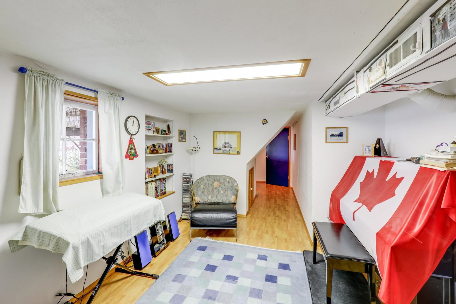 Listing Image 15