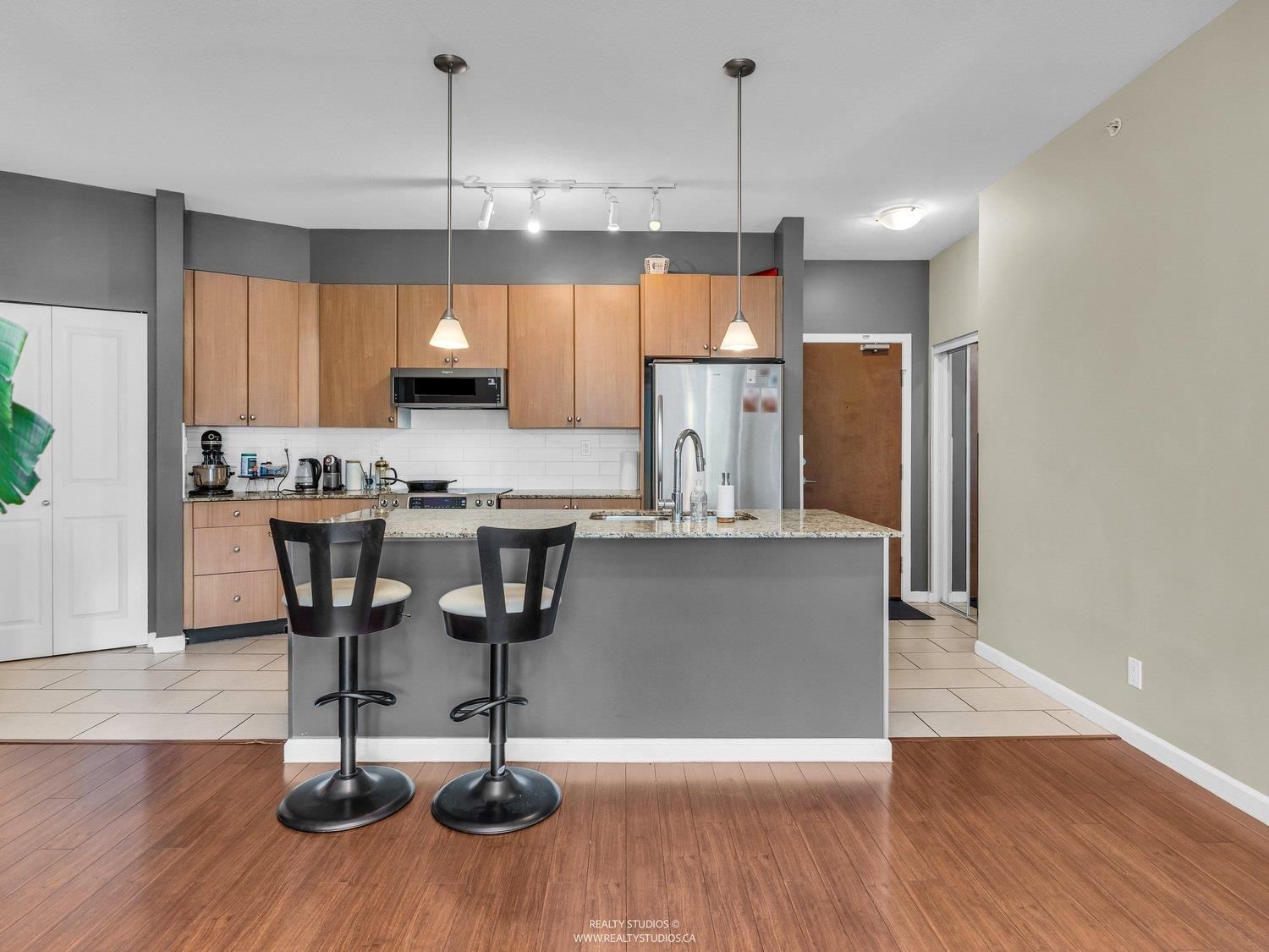 Listing Image 16