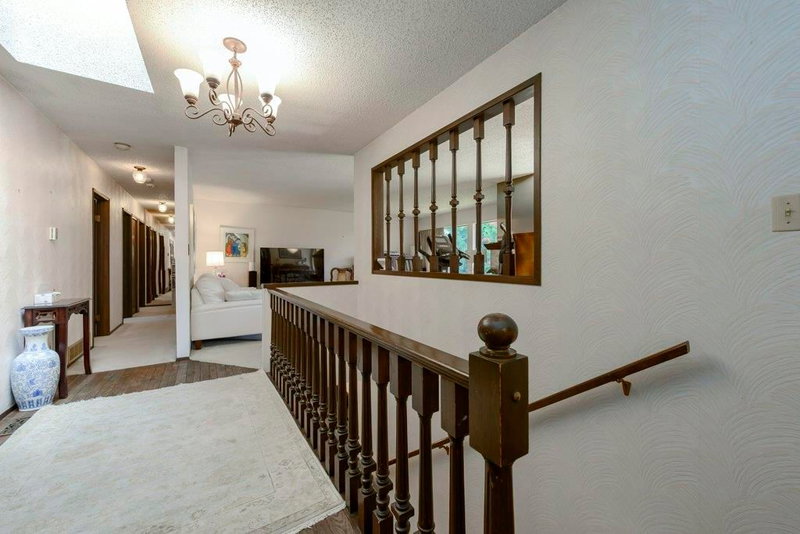 8194 Woodlake Court, Burnaby, V5A 3P4 | Image 2