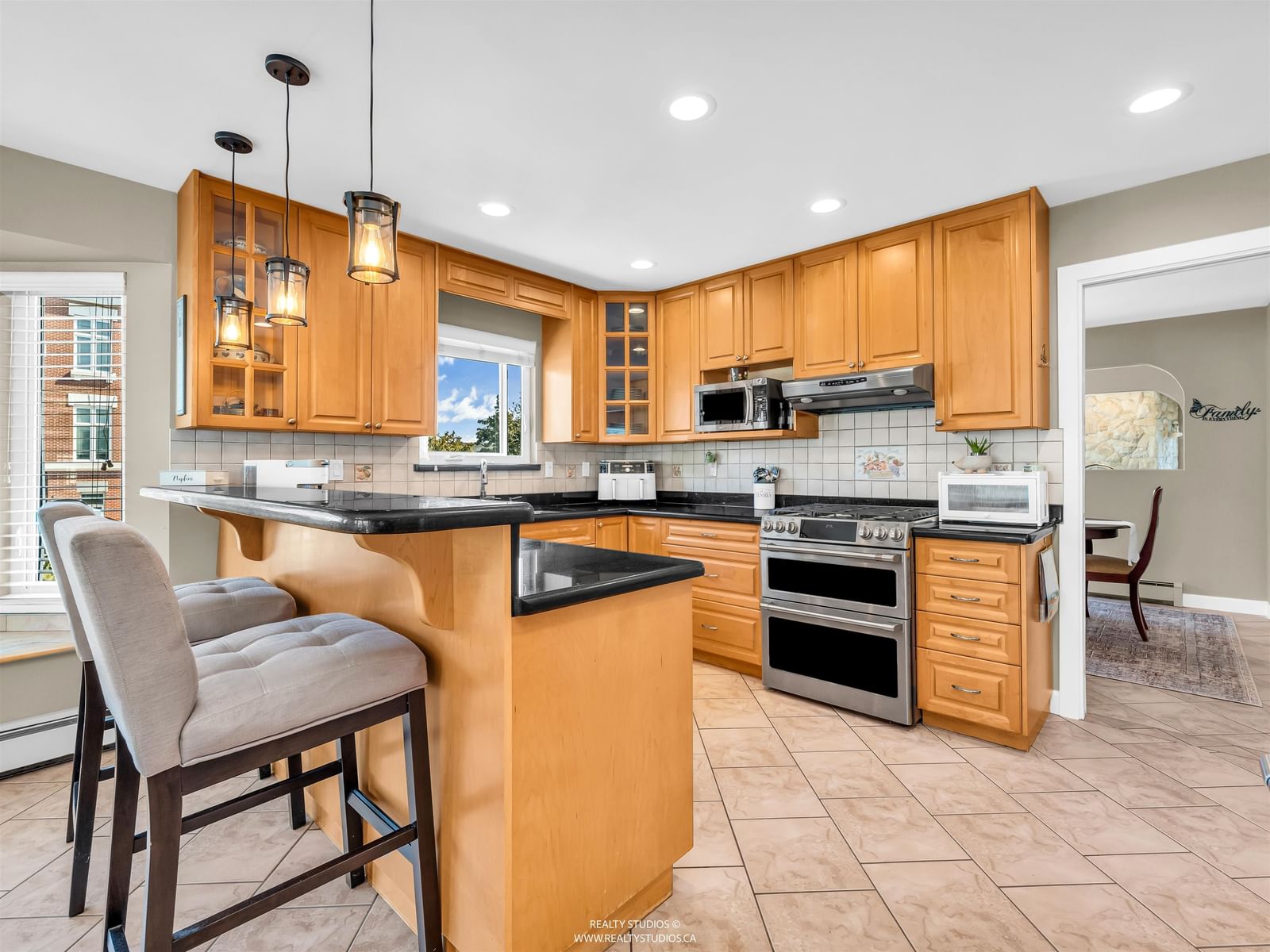 Listing Image 15
