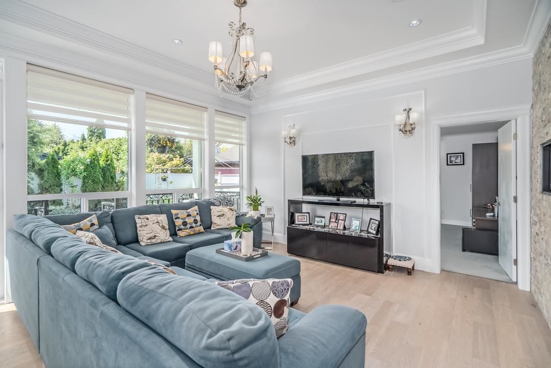 Listing Image 15