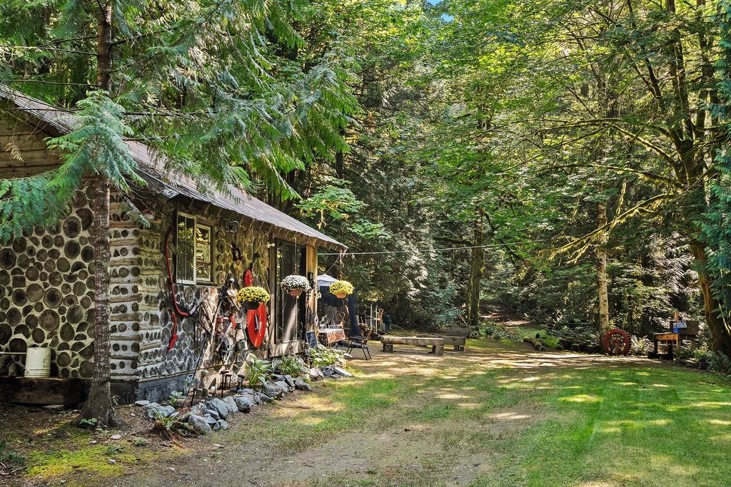 Listing Image 8