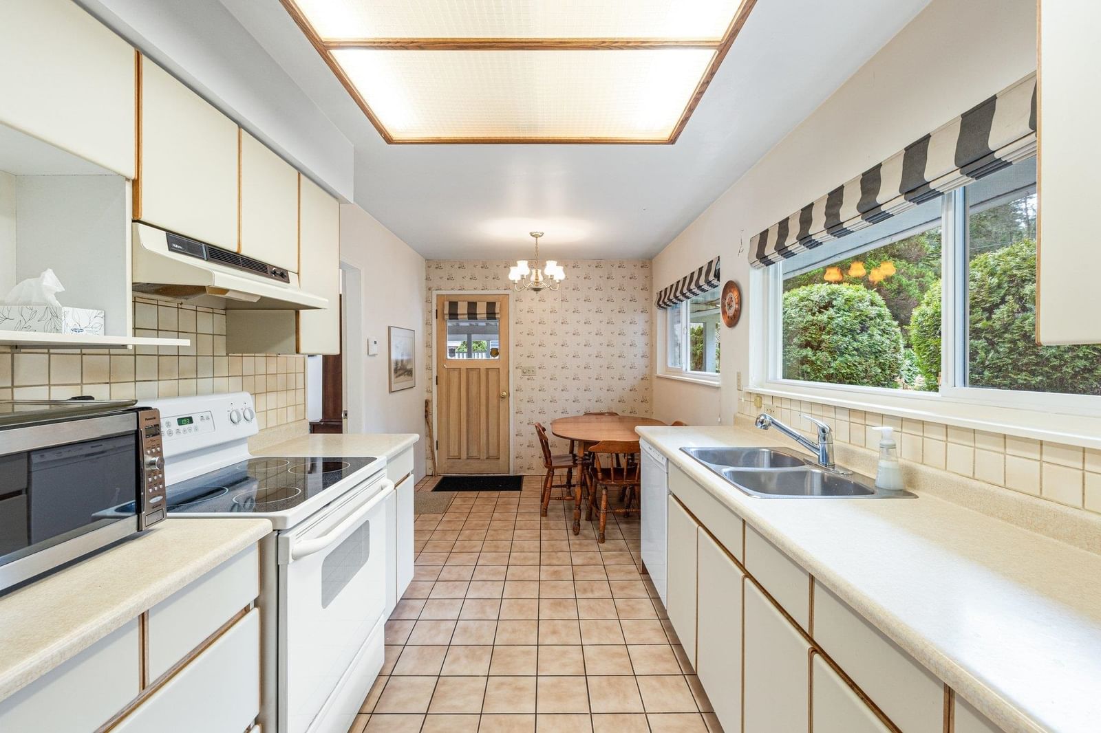 Listing Image 14