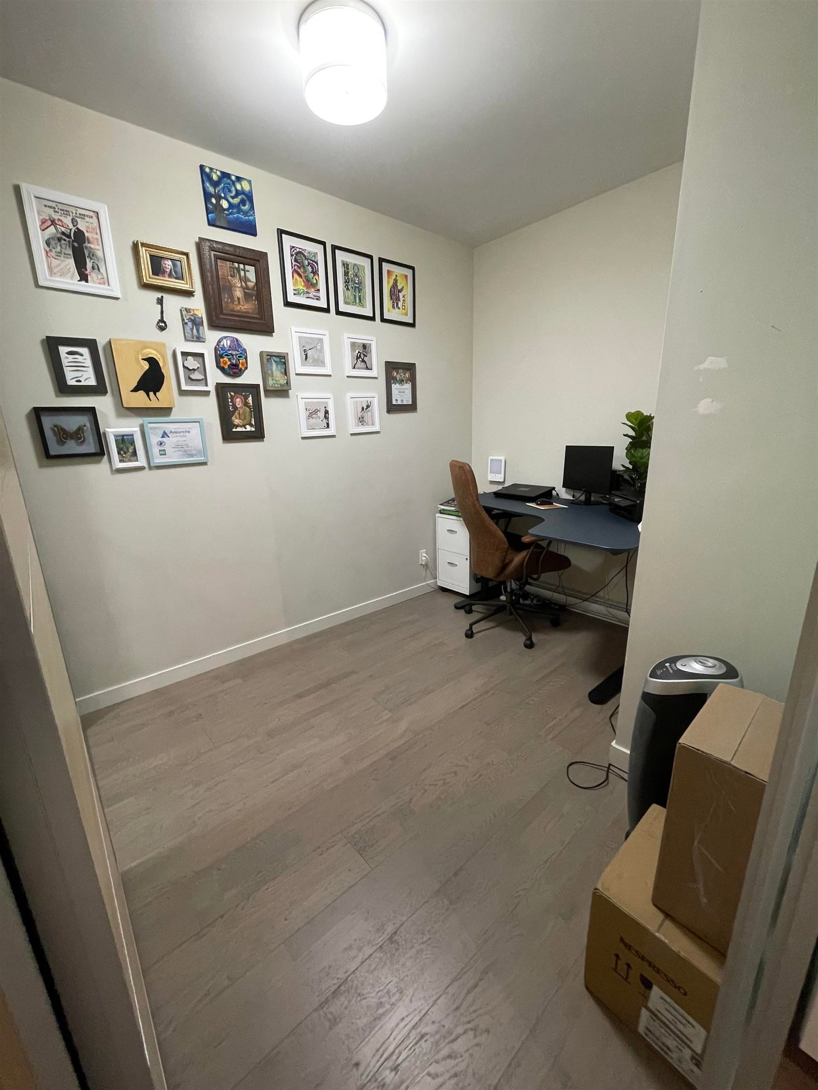 Listing Image 13