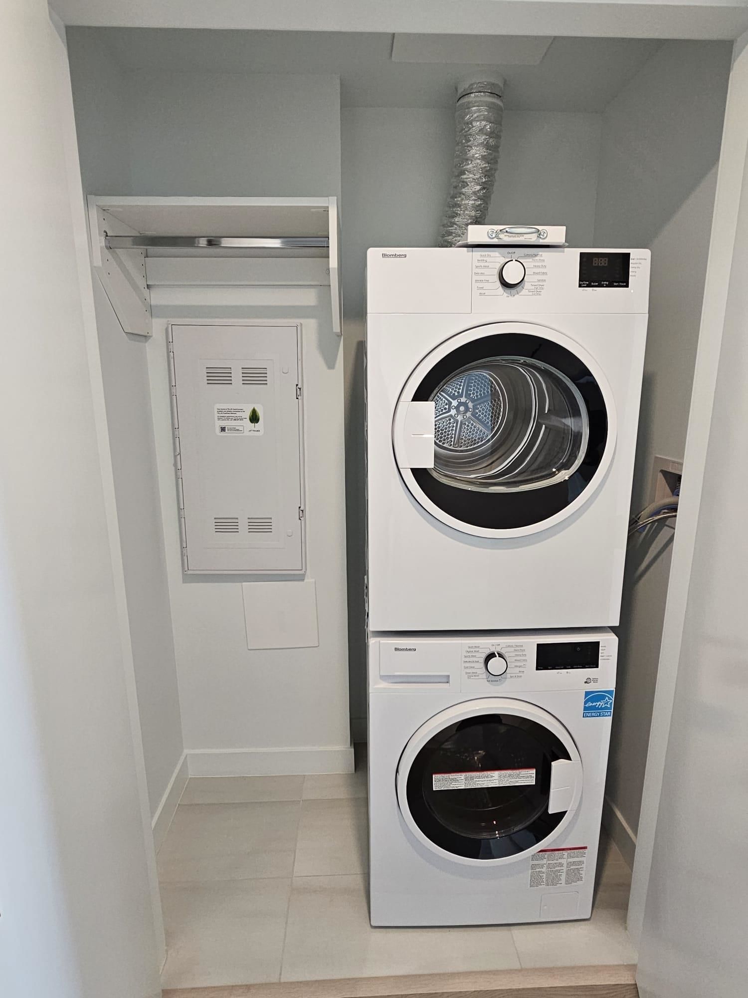 Listing Image 9