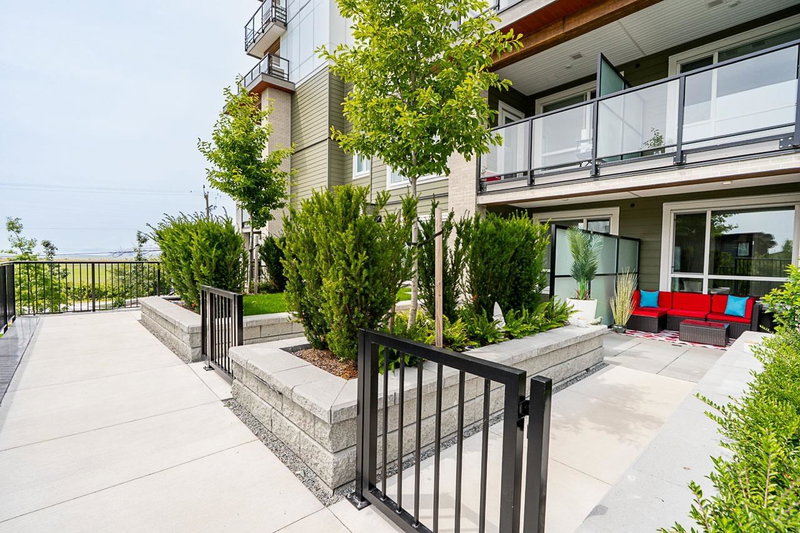 105 - 2431 Rabbit Drive, Tsawwassen, V4M 0G5 | Image 2
