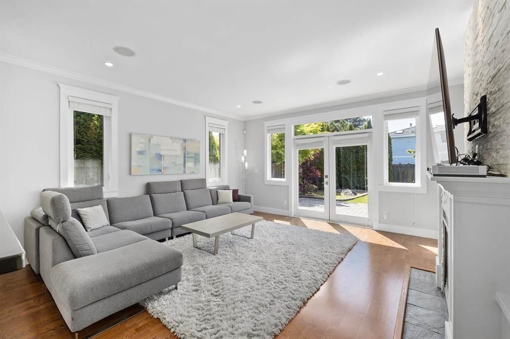 Listing Image 13