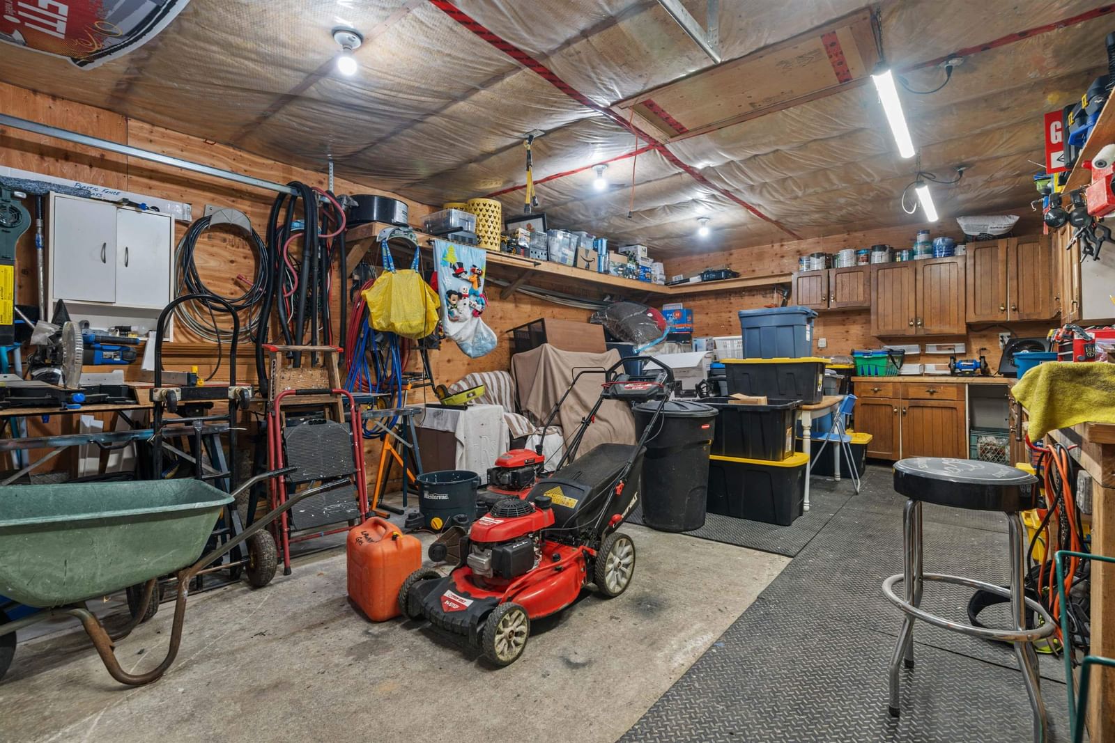 Listing Image 32