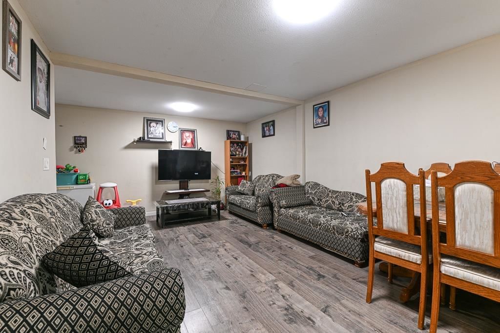 Listing Image 33