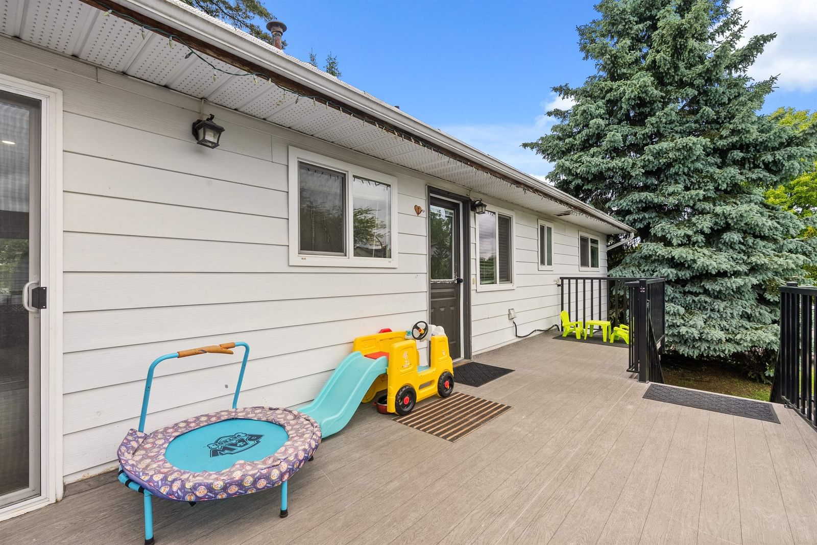 Listing Image 16